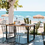 Cactus 아파트 팔리라키