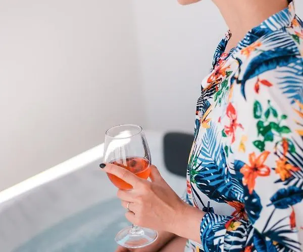 아파트 Cactus 팔리라키